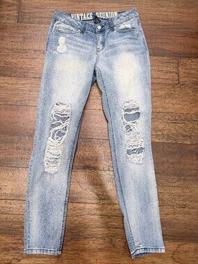 Rewash #BeMore Size 9 Light Wash Distressed Ripped Skinny Jeans Y2K  DESCRIPTION